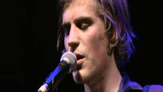 Johnny Flynn: &quot;The Water&quot; solo