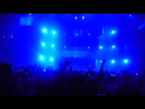 Swedish House Mafia @ Barclays Center - Top of the World vs Pong