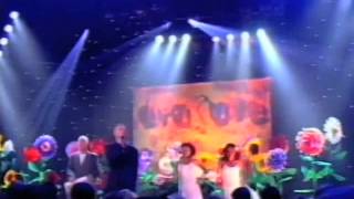 Erasure - Run To The Sun (Live On Top Of The Pops)