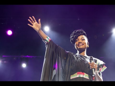 Thumbnail for Tenda - Call Me Favour Live Medley video