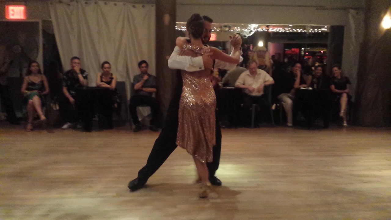 Argentine Tango: Daniela Roig &  Hernan Priento - Que Haces! Que Haces!