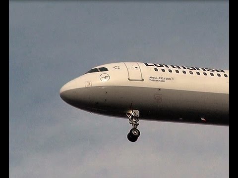 LH 180 Lufthansa Airbus A321-200 "Remscheid" D-AIDJ final approach over "Der Clou" Berlin Tegel