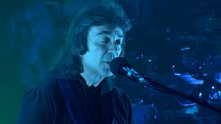 Steve Hackett - Love Song to a Vampire (Live in Liverpool - 2016)