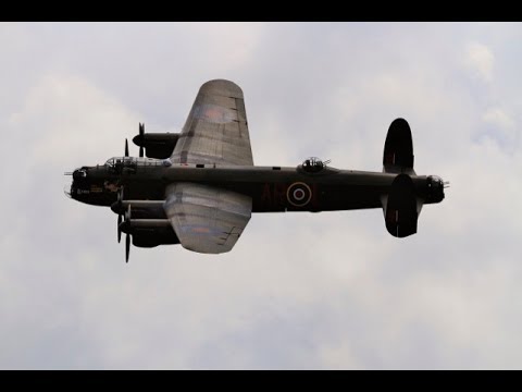 AVRO LANCASTER (PA474) BATTLE OF BRITAIN MEMORIAL FLIGHT DISPLAY WOODSPRING WINGS RC SHOW - 2019
