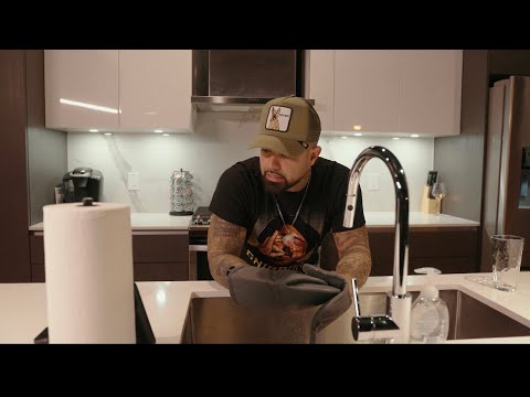 Louie TheSinger invites Baby Bash to crash the CMA’s