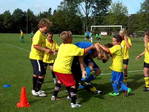 Vrijwilliger Coen en team.MOV