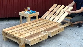 Palletprojecten Buitentuin - Zelfgemaakte ligstoelen van houten pallets