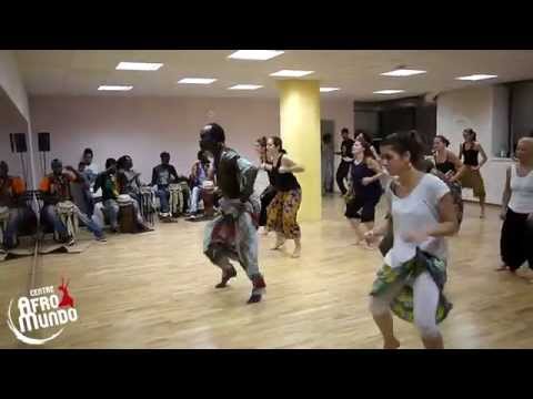 Stage de Sabar avec YELLY THIOUNE - AfroMundo 2014