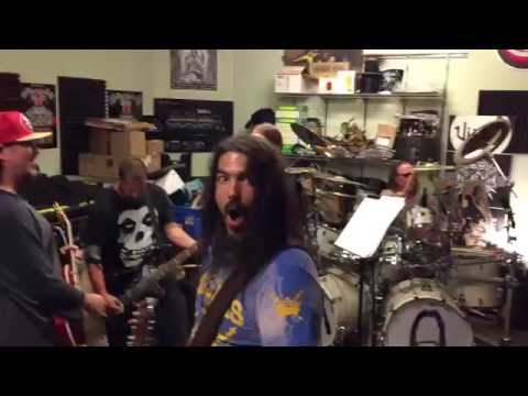 MACHINE HEAD - More Footage from Robb Flynn's Birthday Bash Rehearsals