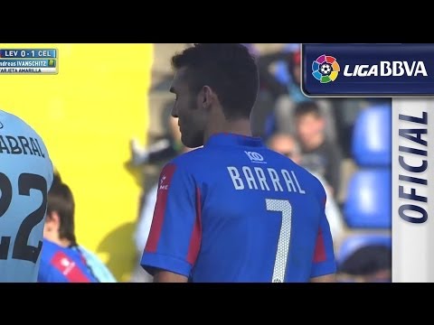 Barral envía el penalti directamente al larguero