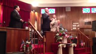 Kingsmen sing Wish You Were Here