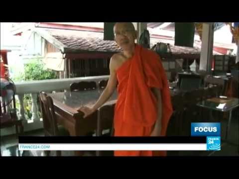 Thaïlande : ces Occidentaux qui se font moines bouddhistes