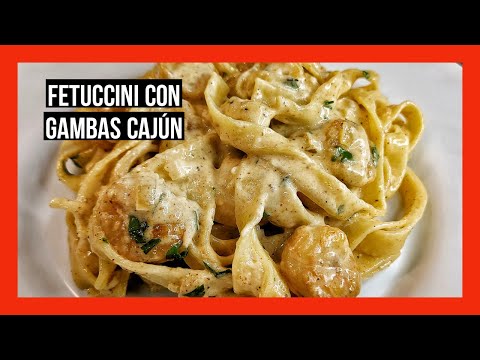 FETUCCINI CON GAMBAS CAJUN Y SALSA CREMOSA. Fetuccine with cajun shrimp and creamy sauce.