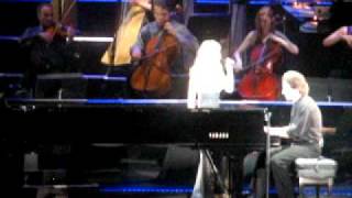 Yanni Voices In Albany, Before The Night Ends (Leslie Mills)