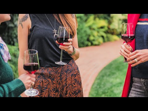 Pinot Noir | Wine Experts Share Thoughts + Favorite Food Pairings for California Pinot Noir