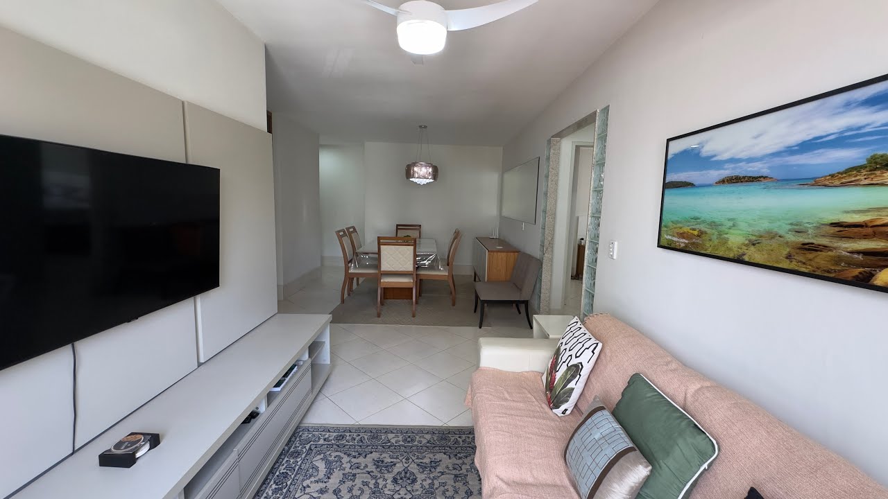 Apartamento mobiliado na Praia do Morro com 2 quartos e 2 banheiros