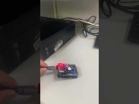 Đèn LED 7 đoạn đếm từ 0 đến 9