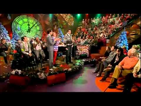 Jingle Bells battle with Mika in Langs de Leeuw 22-12-2012