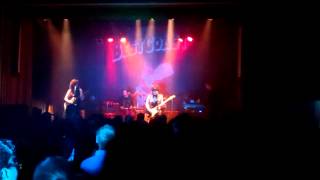 Those Darlins -- Pet You and Hold You