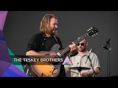 The Teskey Brothers - Hold Me (Glastonbury 2023)