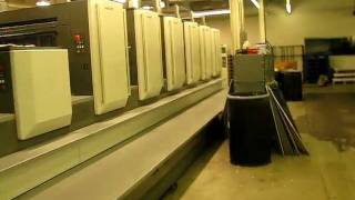 preview picture of video 'Komori LS40 Lithrone printing press'