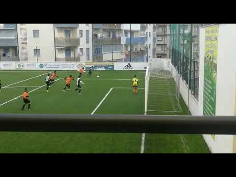 Deportivo ceuti alevin. Gol de dani.