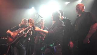 Tom McRae &amp; The Standing Band - What A Way To Win A War