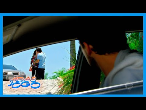 Francisco flagra beijo de Carlos e Rita | VIDAS EM JOGO