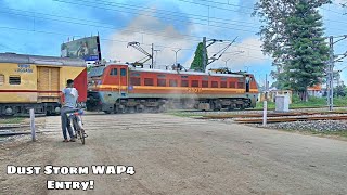 05470/Lalkuan - Kasganj Express Special Entering Bareilly City Station | Indian Railways