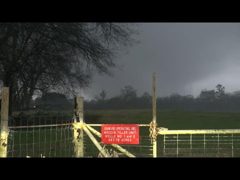 LARGE WEDGE TORNADO near De Berry, Texas!!! 12/13/2022