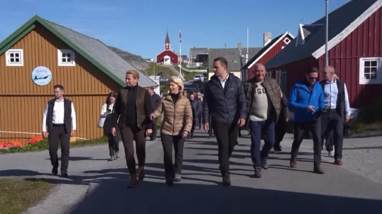 Von Der Leyen in visita ufficiale in Groenlandia, escursione in barca a Nuuk