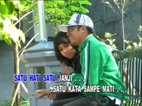 CINTA SEJATI-CATHY Rahakbauw dan RICHO SAPULETTE