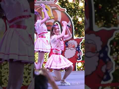 201212 Cheesy Pie Meemie - เกินต้าน @ Idol's Society#2, Central Rama 9 [Fancam 4k60p]
