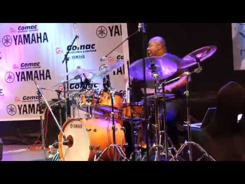Ralph Rolle and Wole Oni Performing Just The Two Of Us at Yamaha Exhibition/Masterclass, Lagos