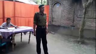 সদর খানকে নিয়ে খোকসার আনসার সদস্য রমজানের গান