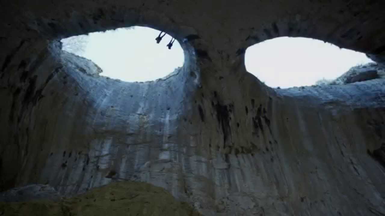 Trailer oficial de Caveiras de Cristal