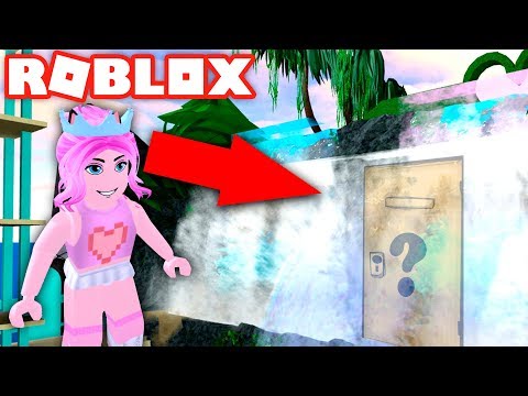 НАШЛА СЕКРЕТНУЮ КОМНАТУ В ШКОЛЕ ПРИНЦЕСС! ROYALE HIGH ROBLOX