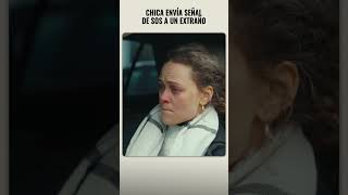 Accidente de coche salva a una chica
