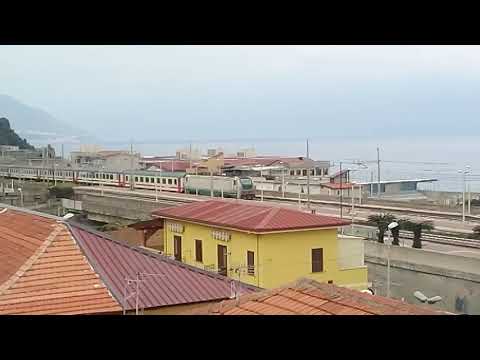 La mega strombazzata dell'E402B XMPR in trazione dell'IC Sun!