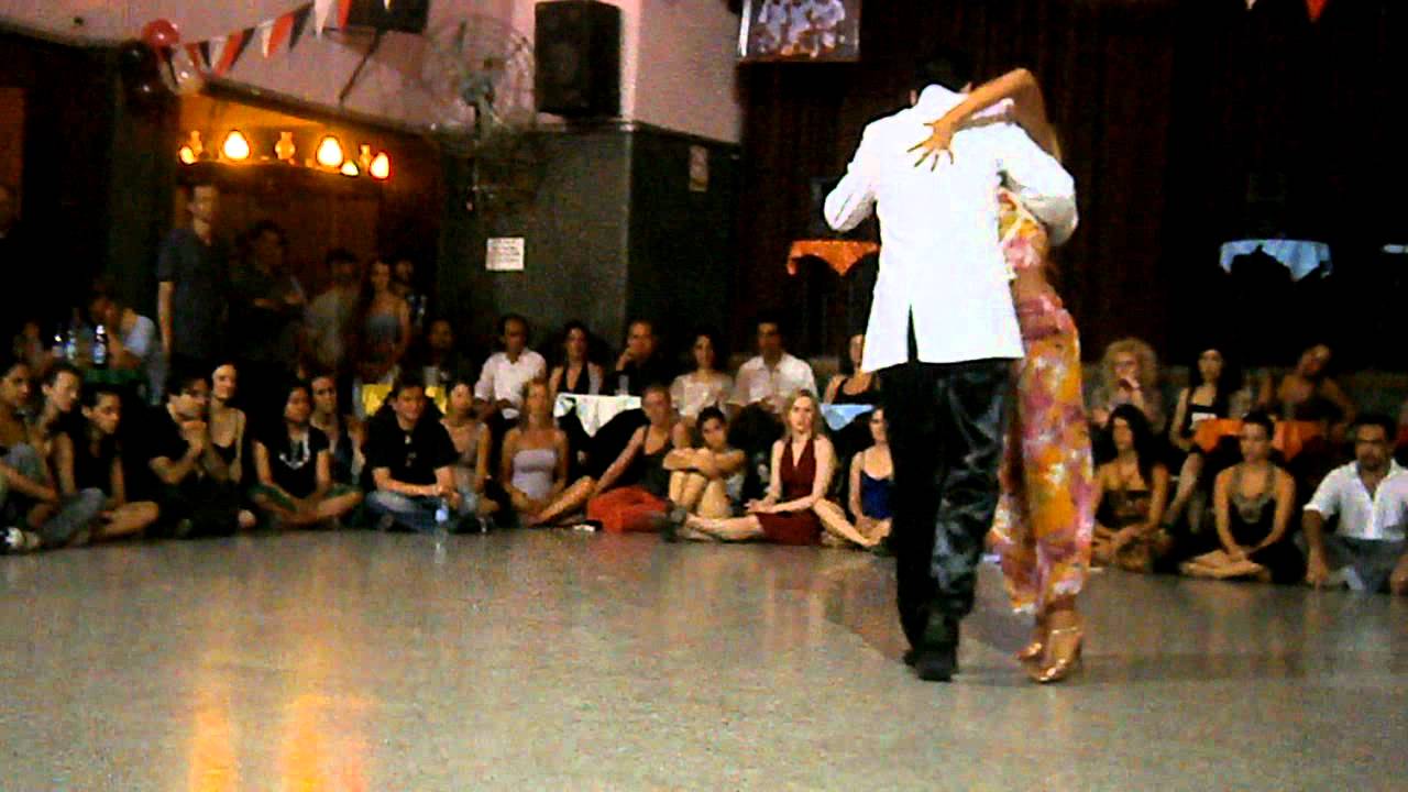 Ricardo Biggeri y Sole Larretapia en El Motivo (3) 5.12.2011