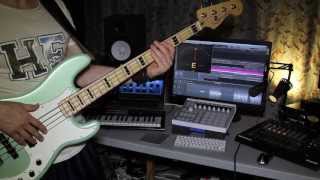 Video thumbnail for Fender Deluxe PJ Bass Sea Foam Pearl Review by massivebeatzz