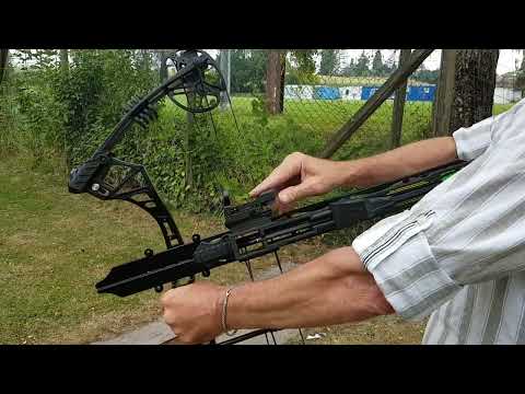 The “Whipshot” - first shots with a compound bow with magazine or how to hit 6 zombies in 30 seconds