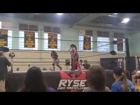 Laura Loveless gets DQ'd for using a Kendo Stick on Honey Badger!!