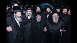 ר' מיילך בידרמן והאדמו''ר מנארול בהדלקה במירון