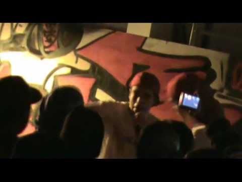 Charruas al Micro - Mc Rolo vs Mc Taiko