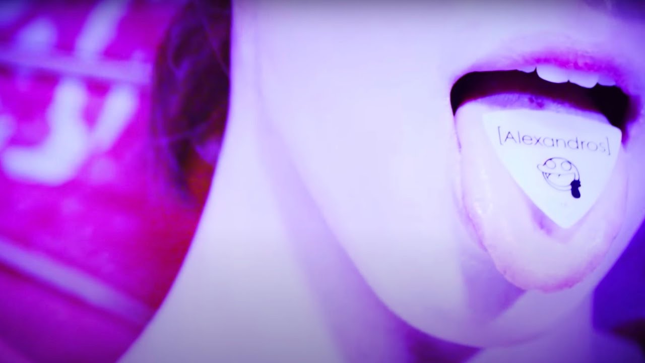 Kaiju / [ALEXANDROS]