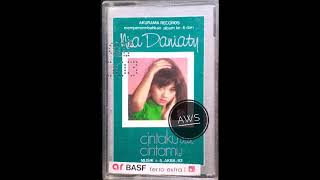 Download lagu Jejaka Berkumis - Nia Daniaty mp3