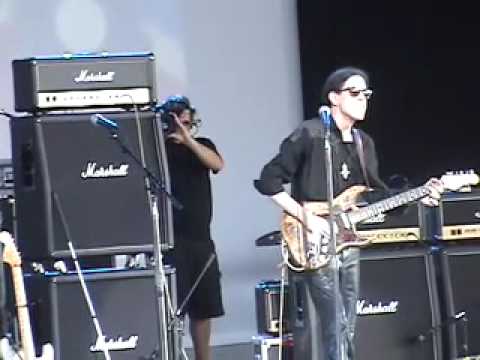 Star Spangled Banner  Woodstock 2009, 15 yr. old. Conrad Oberg!!