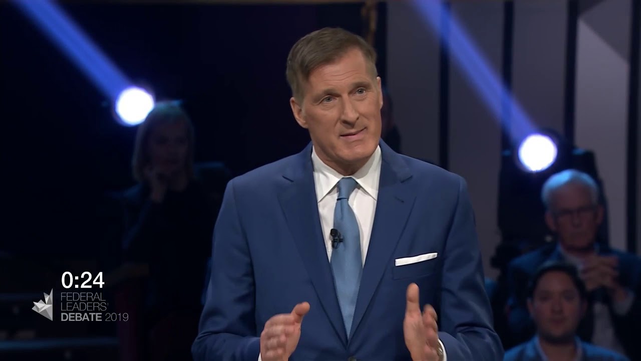 Maxime Bernier answers a question about income inequality and affordability