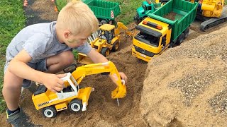 BRUDER TRUCKS + DICKIE Giant Crane ♦ BRUDER TOYs Children Trucks ♦ Super Construction Site!